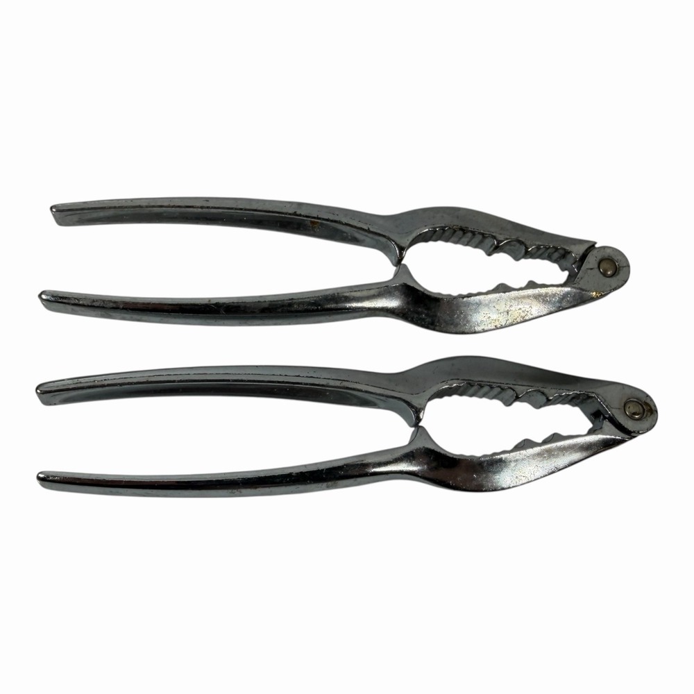 VTG Nut Cracker 6 Inch Seafood Lobster Shellfish Crab Cracker Tool Set Of 2